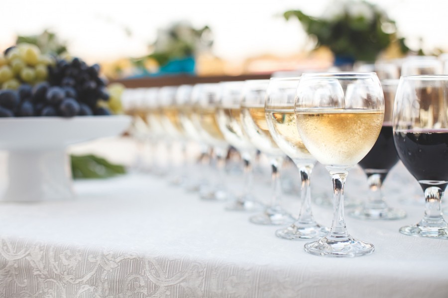 Comment organiser un apéro de mariage réussi ?